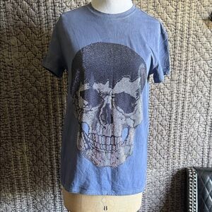 Men's Blue Skull Graphic Tee